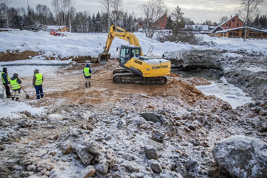 s, Обустройство парковки у парка в Маслово выполнено на 60%