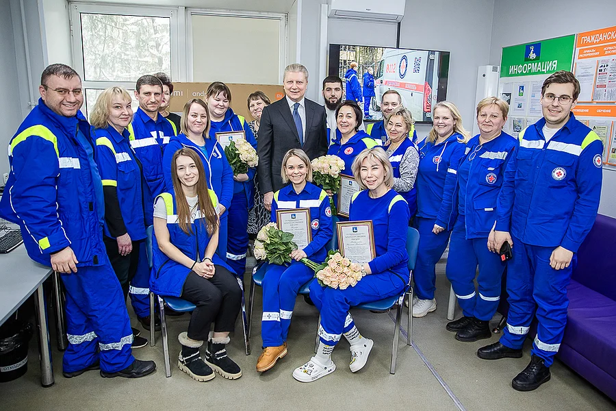Андрей Иванов поздравил работников одинцовской скорой помощи с Днем фельдшера, Андрей Иванов поздравил работников одинцовской скорой помощи с Днем фельдшера