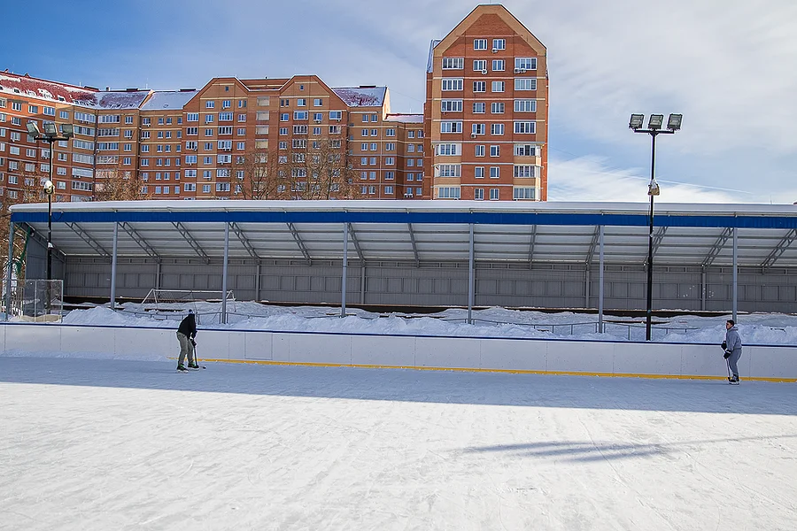 s, Хоккейную коробку в поселке Горки-10 осмотрел Андрей Иванов