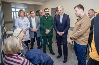 Глава Одинцовского округа Андрей Иванов, депутат Московской областной Думы Дмитрий Голубков и главный врач Одинцовской областной больницы Иван Каприн во вторник, 24 марта, проверили ход текущего ремонта амбулатории в поселке Барвиха