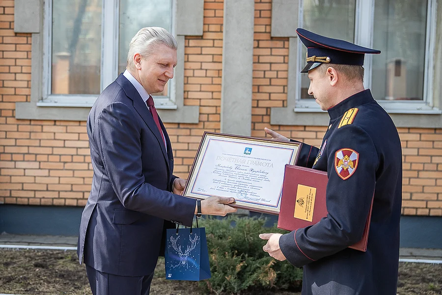 s, Андрей Иванов поздравил личный состав Одинцовского отдела вневедомственной охраны с Днём войск национальной гвардии