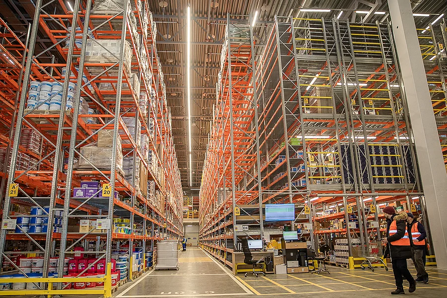 Глава Одинцовского округа Андрей Иванов во вторник, 3 марта, осмотрел новый строительный торговый центр «Петрович» на Можайском шоссе, Новый строительный торговый центр «Петрович» в деревне Сетунь Малая осмотрел Андрей Иванов