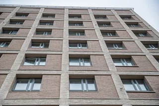 Глава Одинцовского округа Андрей Иванов в пятницу, 10 апреля, провел встречу по вопросу работы системы вентиляции в новом корпусе ЖК «Заречье парк»