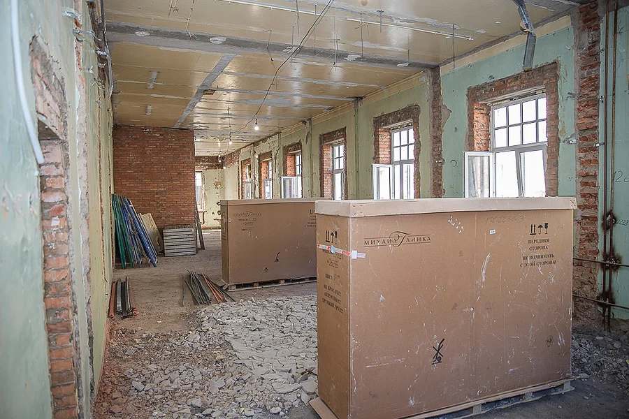 s, Ход капитального ремонта в новом здании Детской школы искусств Звенигорода проверил Андрей Иванов