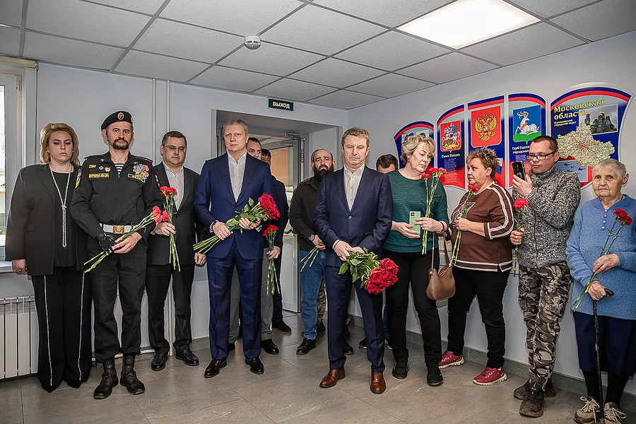 s, Мемориальную доску памяти участника спецоперации Максима Власова открыли в Старом Городке