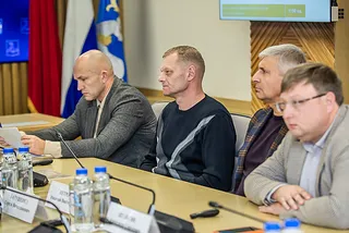 Совещание по строительству и содержанию линий наружного освещения провел Андрей Иванов