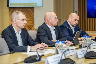 Совещание по строительству и содержанию линий наружного освещения провел Андрей Иванов