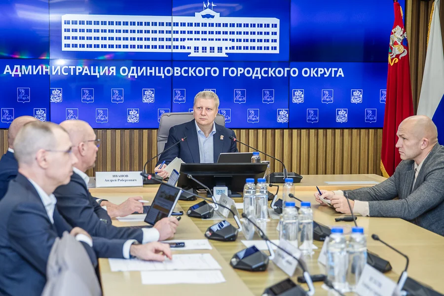 Совещание по строительству и содержанию линий наружного освещения провел Андрей Иванов