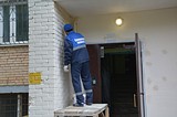 Дмитрий Голубков проверил ход ремонтных работ в подъездах Новоивановского