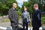 Дмитрий Голубков проверил ход ремонтных работ в подъездах Новоивановского